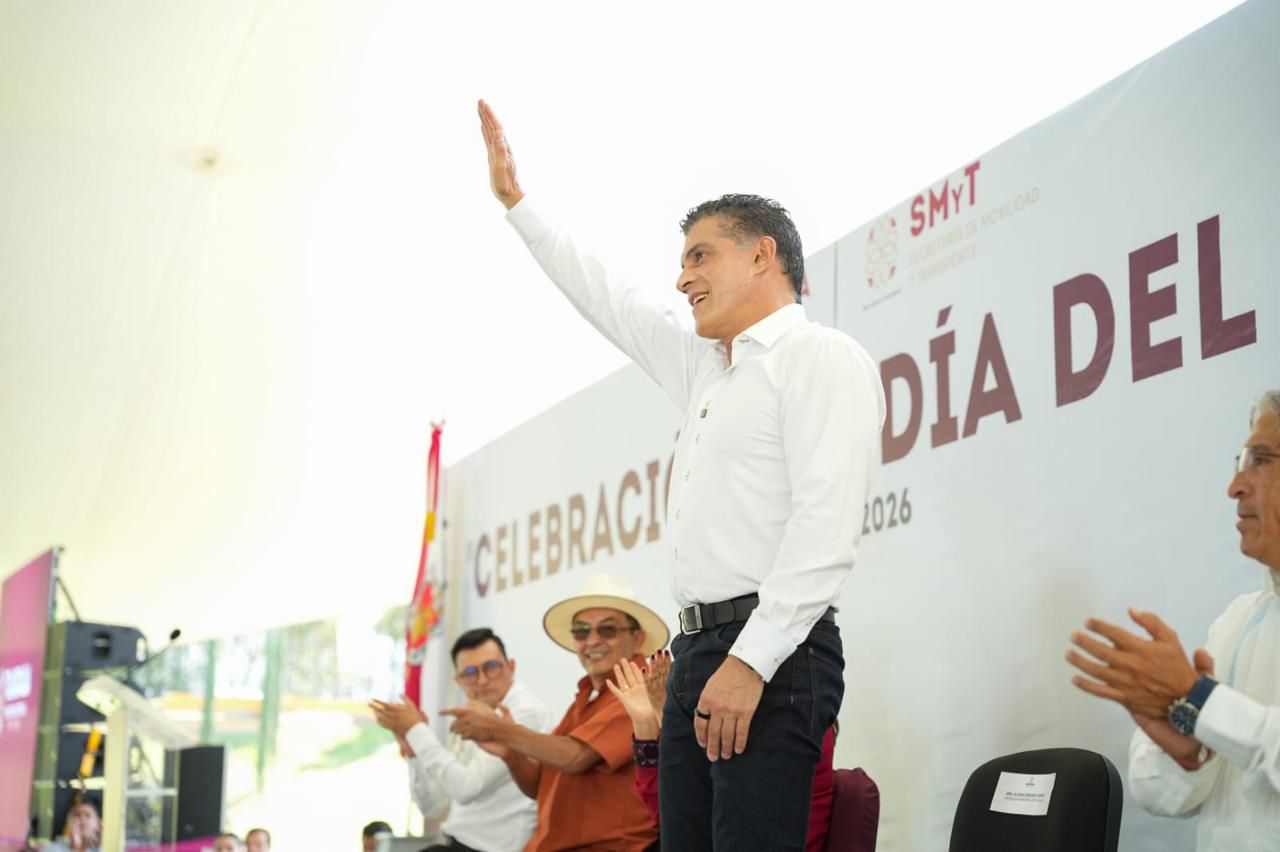 Alfonso Sánchez García reconoce esfuerzo de quienes contribuyen a la movilidad en Tlaxcala